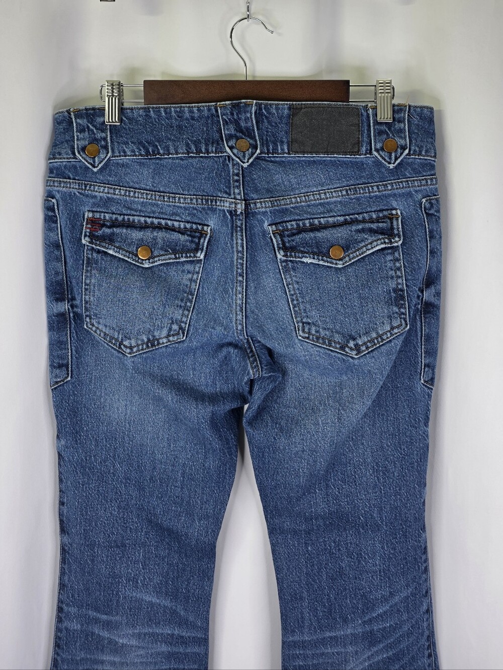 Urban Outfitters BDG Women’s Size 28 Micro Flare Utility Denim Jeans Mid Rise - Picture 10 of 15